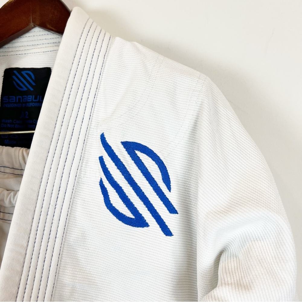 White Jiu Jitsu Gi with Blue Accents - Picture 3 of 16